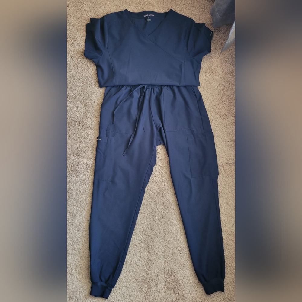 Scrub set (navy blue)